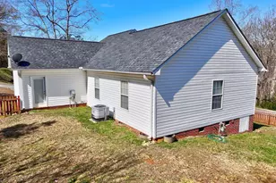 101 Forrester Dr, Liberty, SC 29657 - Photo 22