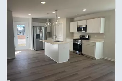 102 Wyndham Way, Laurens, SC 29360 - Photo 2