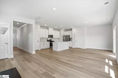 515 Hadlow Street, Greer, SC 29651 - Photo 8