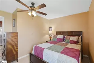 16 Carver St, Greenville, SC 29611 - Photo 8