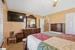 16 Carver St, Greenville, SC 29611 - Photo 14