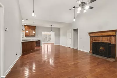109 Oak Crest Circle, Seneca, SC 29672 - Photo 4
