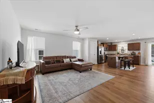 2321 Caffry Ln, Boiling Springs, SC 29316 - Photo 6