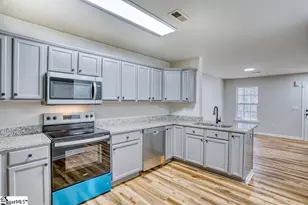 37 Birdsong Ln, Taylors, SC 29687 - Photo 8