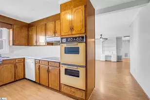 464 Bishop Dr, Mauldin, SC 29662 - Photo 24