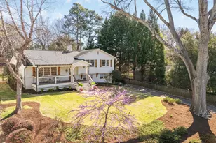 17 N Brookwood Dr, Greenville, SC 29605 - Photo 4