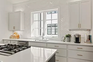 28 Claussen Ave, Greenville, SC 29601 - Photo 6