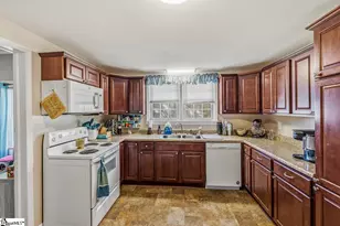 17 D St, Inman, SC 29349 - Photo 8