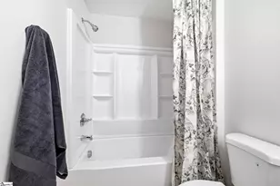 8 Robin Hood Rd, Taylors, SC 29687 - Photo 22