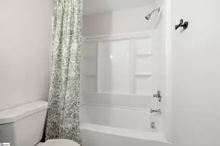 8 Robin Hood Rd, Taylors, SC 29687 - Photo 28