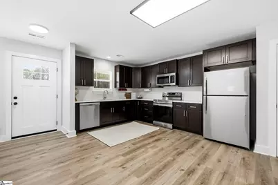 8 Robin Hood Road, Taylors, SC 29687 - Photo 2