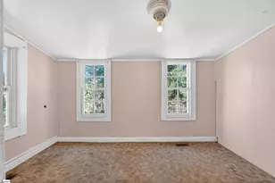 131 Holy St, Spartanburg, SC 29307 - Photo 4