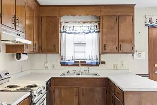 305 Vine Hill Rd, Greenville, SC 29607 - Photo 16