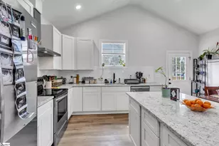 525 W Peachtree St, Woodruff, SC 29388 - Photo 16