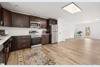 7 Robin Hood Road, Taylors, SC 29687 - Photo 2