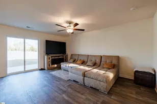 6063 Willutuck Dr, Boiling Springs, SC 29316 - Photo 8