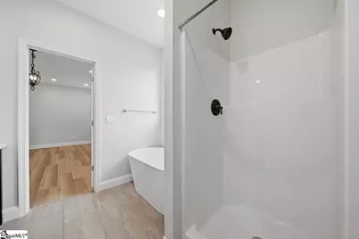 563 Clairidge Drive, Boiling Springs, SC 29316 - Photo 10