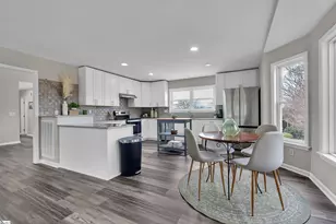 202 Kenilworth Dr, Greenville, SC 29615 - Photo 12