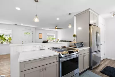 7 Belvue School Road, Travelers Rest, SC 29690 - Photo 12