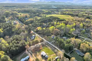 175 Blue Ridge Rd, Campobello, SC 29322 - Photo 26