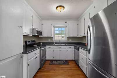 300 N Green Street, Williamston, SC 29697 - Photo 8