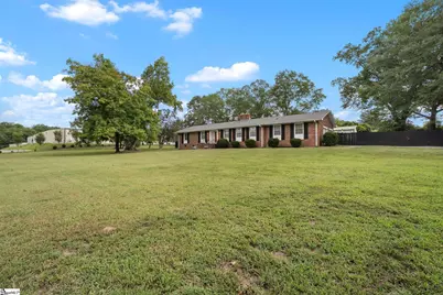 300 N Green Street, Williamston, SC 29697 - Photo 1