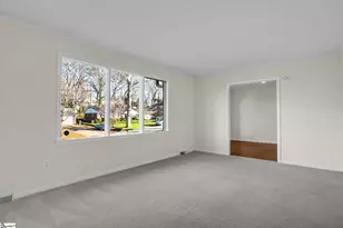 109 Wood Heights Ave, Taylors, SC 29687 - Photo 4