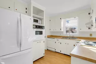 109 Wood Heights Ave, Taylors, SC 29687 - Photo 14