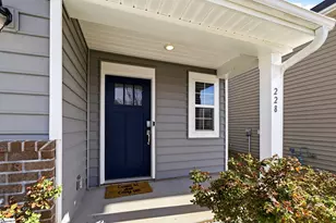 228 Anna Gray Cir, Easley, SC 29640 - Photo 4