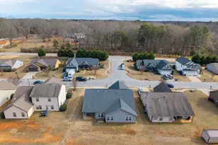 332 Terilyn Ct, Greenville, SC 29611 - Photo 36