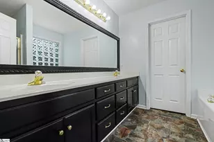 605 Shadow Oaks Dr, Easley, SC 29642 - Photo 20