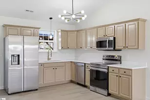 621 Drew St, Greenville, SC 29617 - Photo 8