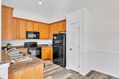 11 Medfield Court, Greenville, SC 29605 - Photo 8