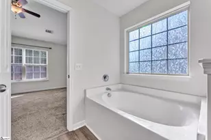 11 Medfield Ct, Greenville, SC 29605 - Photo 14