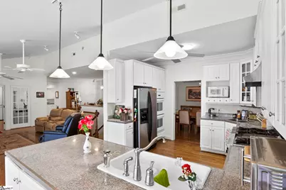 250 Thompson Road, Taylors, SC 29687 - Photo 6