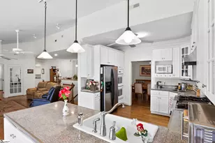 250 Thompson Rd, Taylors, SC 29687 - Photo 6