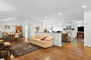 250 Thompson Rd, Taylors, SC 29687 - Photo 2