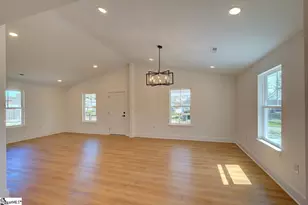 104 Albert St, Greer, SC 29651 - Photo 10