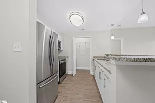 10 E Washington St, Greenville, SC 29601 - Photo 8