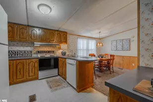 121 Kountry Ln, Walhalla, SC 29691 - Photo 10