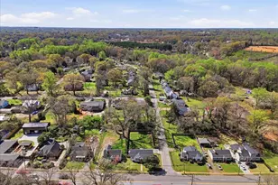 833 N Franklin Rd, Greenville, SC 29617 - Photo 28