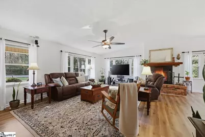 90 Southwood Drive, Greenville, SC 29605 - Photo 8