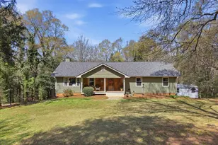 90 Southwood Dr, Greenville, SC 29605 - Photo 1