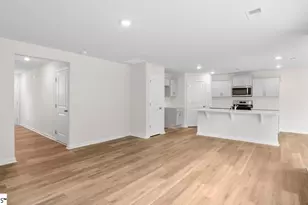 227 Deskin Ln, Fountain Inn, SC 29644 - Photo 6