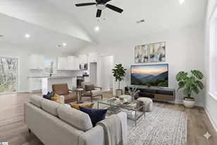 121 Tubbs Mountain Rd, Travelers Rest, SC 29690 - Photo 2