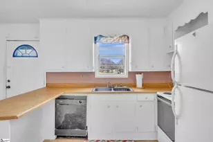 2229 Fews Chapel Rd, Greer, SC 29651 - Photo 10