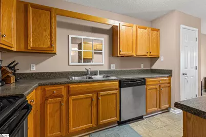 223 Woodruff Park Lane, Simpsonville, SC 29681 - Photo 10