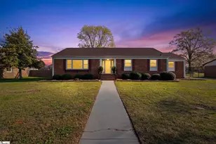 106 Whitestone Ave, Mauldin, SC 29662 - Photo 2