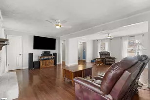 1153 Lakeview Dr, Greenville, SC 29611 - Photo 8