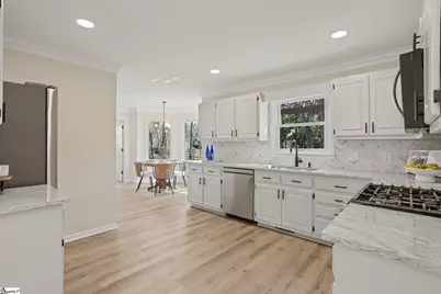 111 Chase Woods Court, Simpsonville, SC 29680 - Photo 8